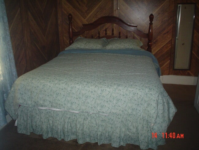 Queen Bed