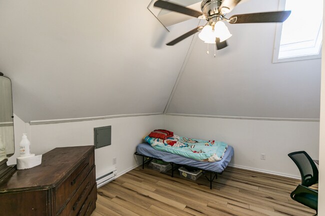 1108 Madison St unit 2L, Syracuse, NY 13210 - photo 3