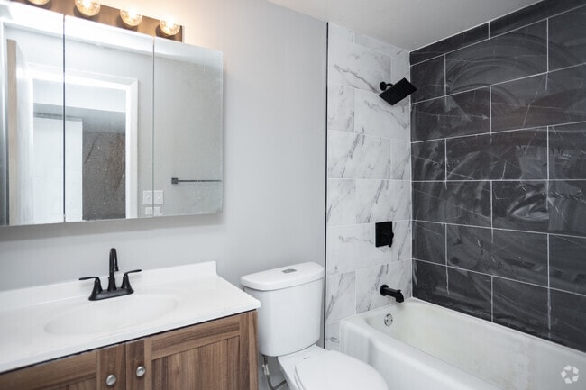 Briarcliff Estates, Syracuse, NY 13224 - photo 2