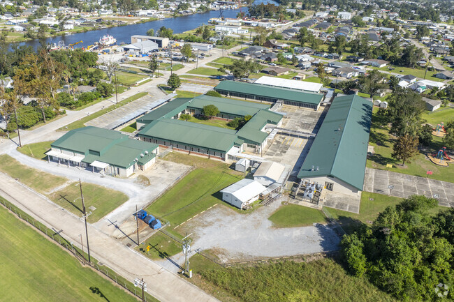Acadian Elementary School