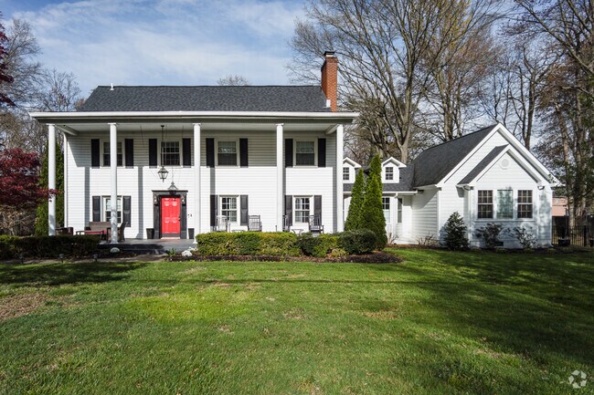 Hybla Valley combines historic charm with a prime Northern Virginia location.