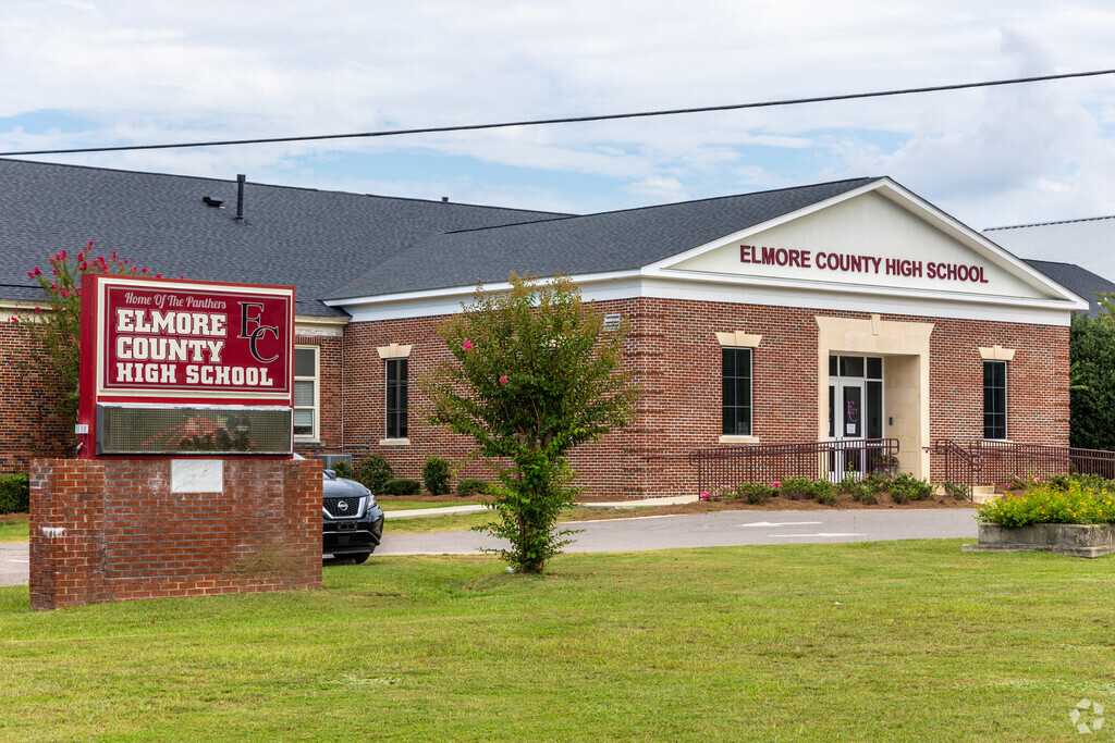 Elmore Co High School is located at 155 N College Ave, Eclectic, AL 36024.