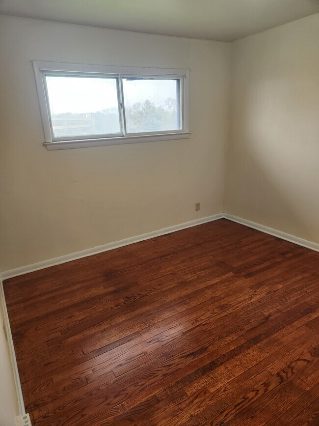 2390 S 92nd St unit 3, West Allis, WI 53227 - photo 7