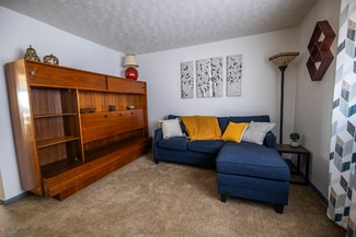 250 Trumbull Ave Unit 4, Girard, OH 44420