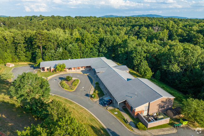 Ivy Creek School