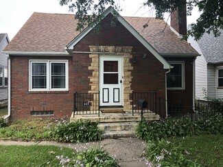 440 E 30th St, Davenport, IA 52803