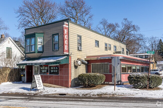 South Side Soda Shop in Goshen has a classic 1940s diner setting.