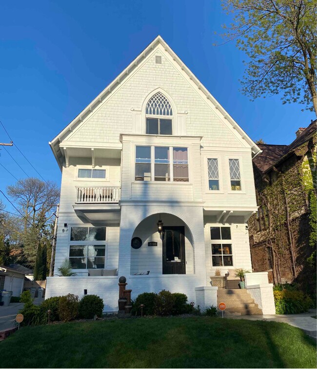 2754 N Stowell Ave Unit Main House, Milwaukee, WI 53211