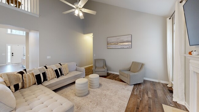 402 Rolling Pines Ln, Duncan, SC 29334 - photo 2