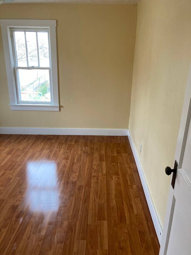 240 W Hallam Ave unit 2, Washington, PA 15301 - photo 5