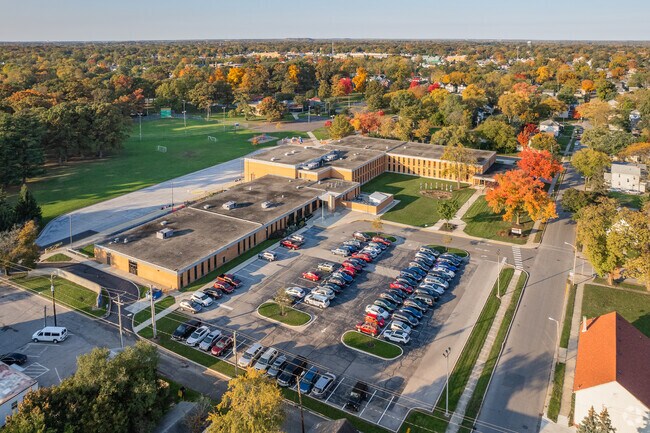 Weisser Park Elementary School is a public school in Fort Wayne.