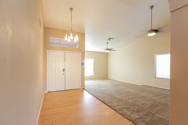 544 W Laredo Ave, Gilbert, AZ 85233 - photo 7