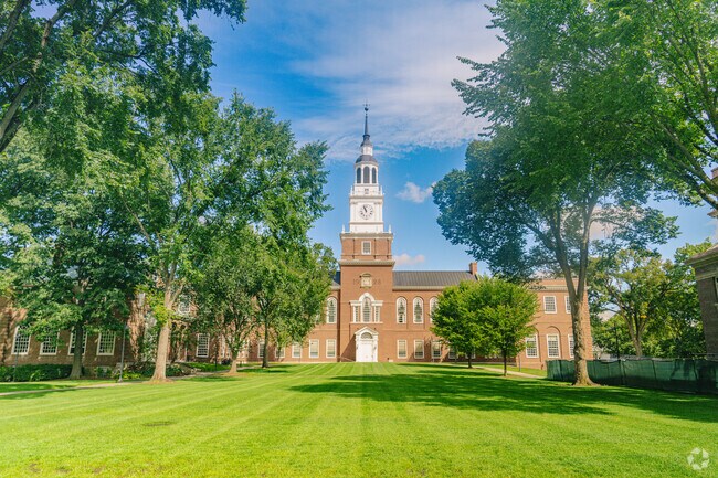 Hartford Village is about 8 miles from Dartmouth College.