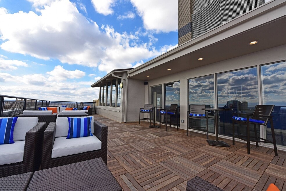 Vue at 3rd Street, Louisville, KY 40202 - photo 1