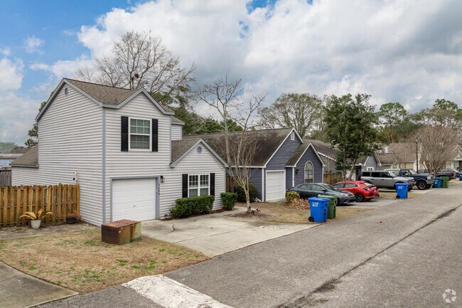 Barclay West-Hanover Heights has patio-style homes for effortless living.