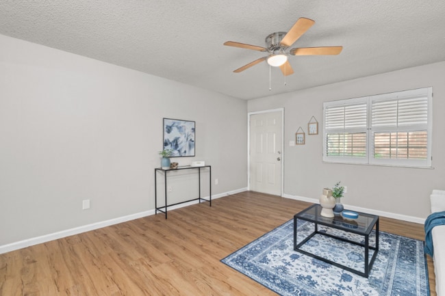 1607 Redbird Cove, Saint Louis, MO 63144 - photo 6