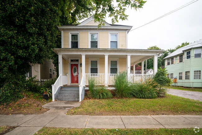American foursquare homes help make up the neighborhoods in Phoebus.