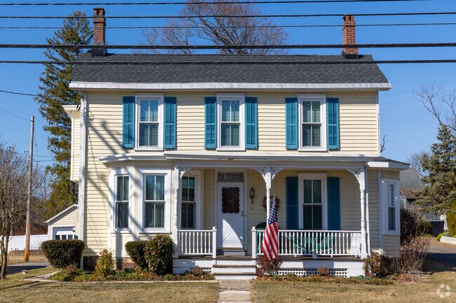 Colonial revival style homes are most common in the historic center of East Amwell.