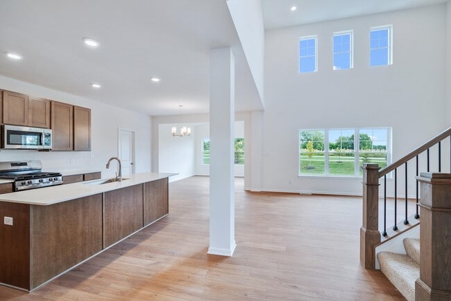 11015 Delta Dr, Dyer, IN 46311 - photo 4