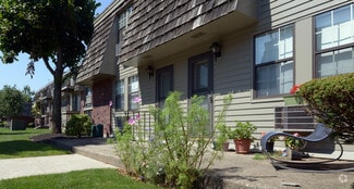 65 E Washington St, North Attleboro, MA 02760