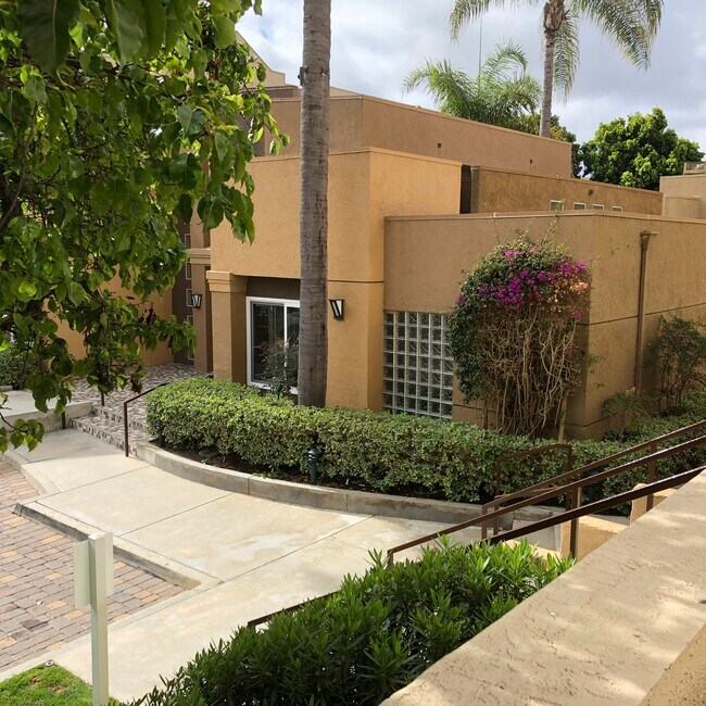 8889 Caminito Plaza unit 7221, San Diego, CA 92122 - photo 5