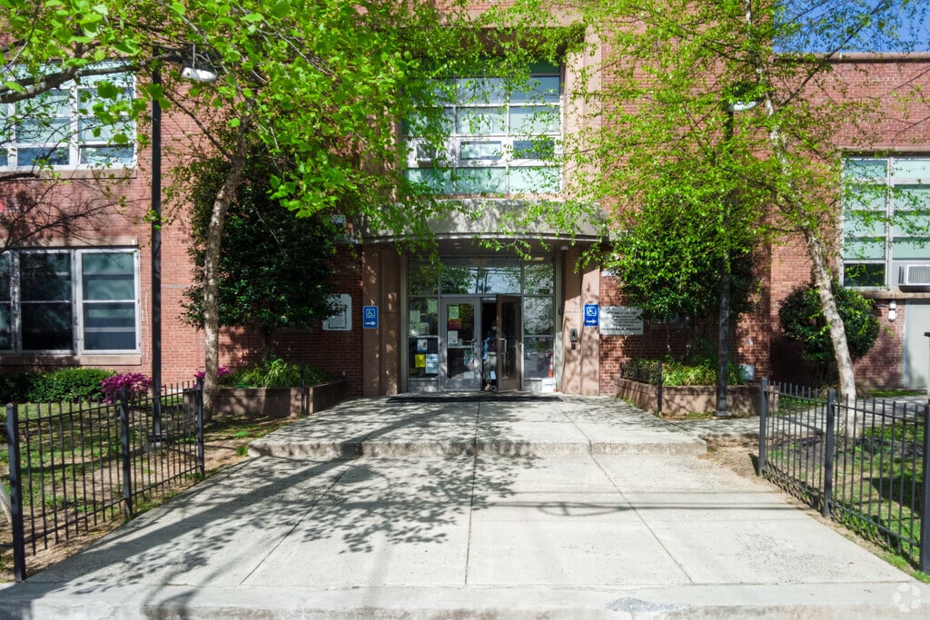 Nalle Elementary School serves students from preschool to fifth grade in Washington, DC.