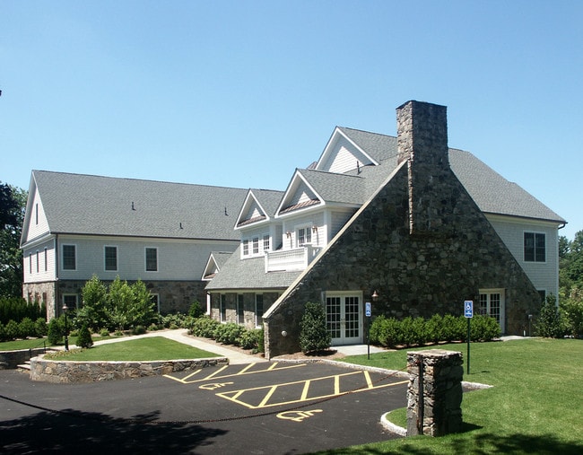 2 Dearfield Dr, Greenwich, CT 06831 - photo 3