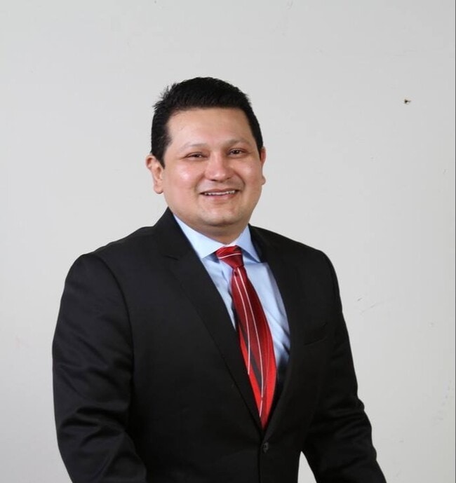 Agent Photo