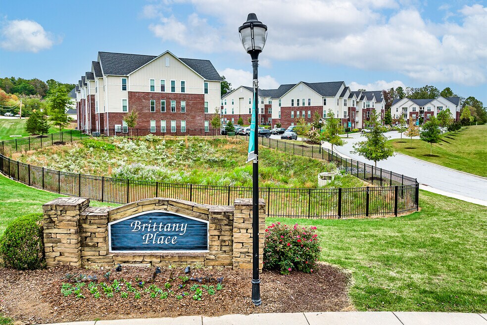 Brittany Place Apartment Homes 41 Brittany Place Dr, Hendersonville