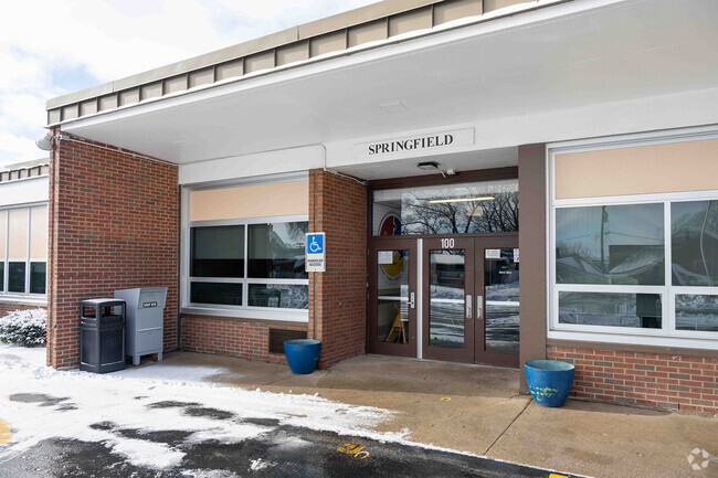 Springfield Elementary School has approximately 320 students enrolled.