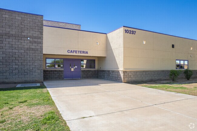 Where lunchtime memories are made at Rio Vista Elementary School in Avondale.