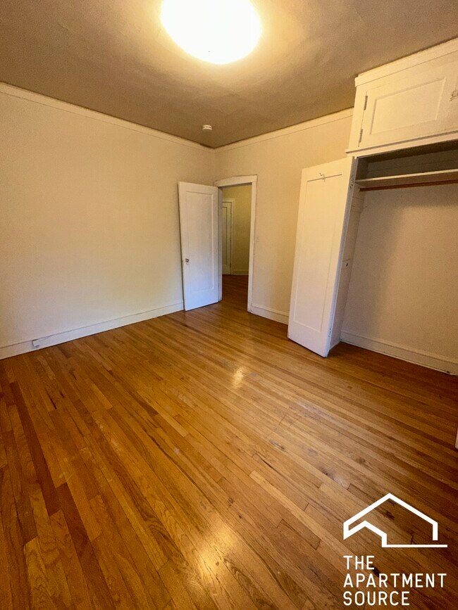1311 Oak Ave unit W2, Evanston, IL 60201 - photo 5