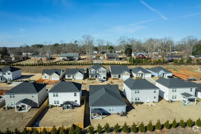 New builds can be found on the outskirts of Easley downtown.