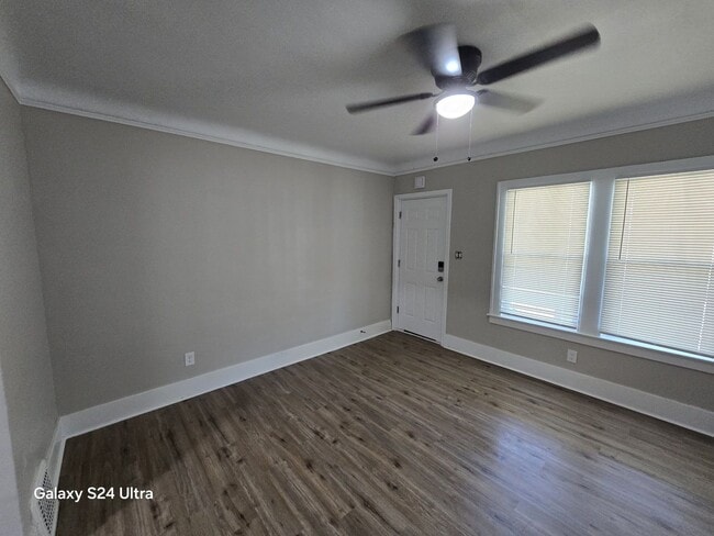 16582 Santa Rosa Dr, Detroit, MI 48221 - photo 4