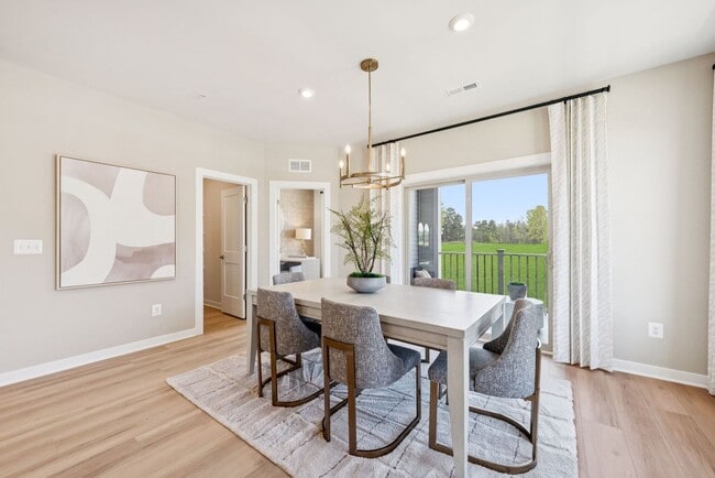 8622 Lovelace St, Manassas, VA 20109 - photo 3