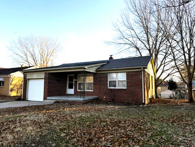 1114 S Waverly St, Wichita, KS 67218 - photo 2