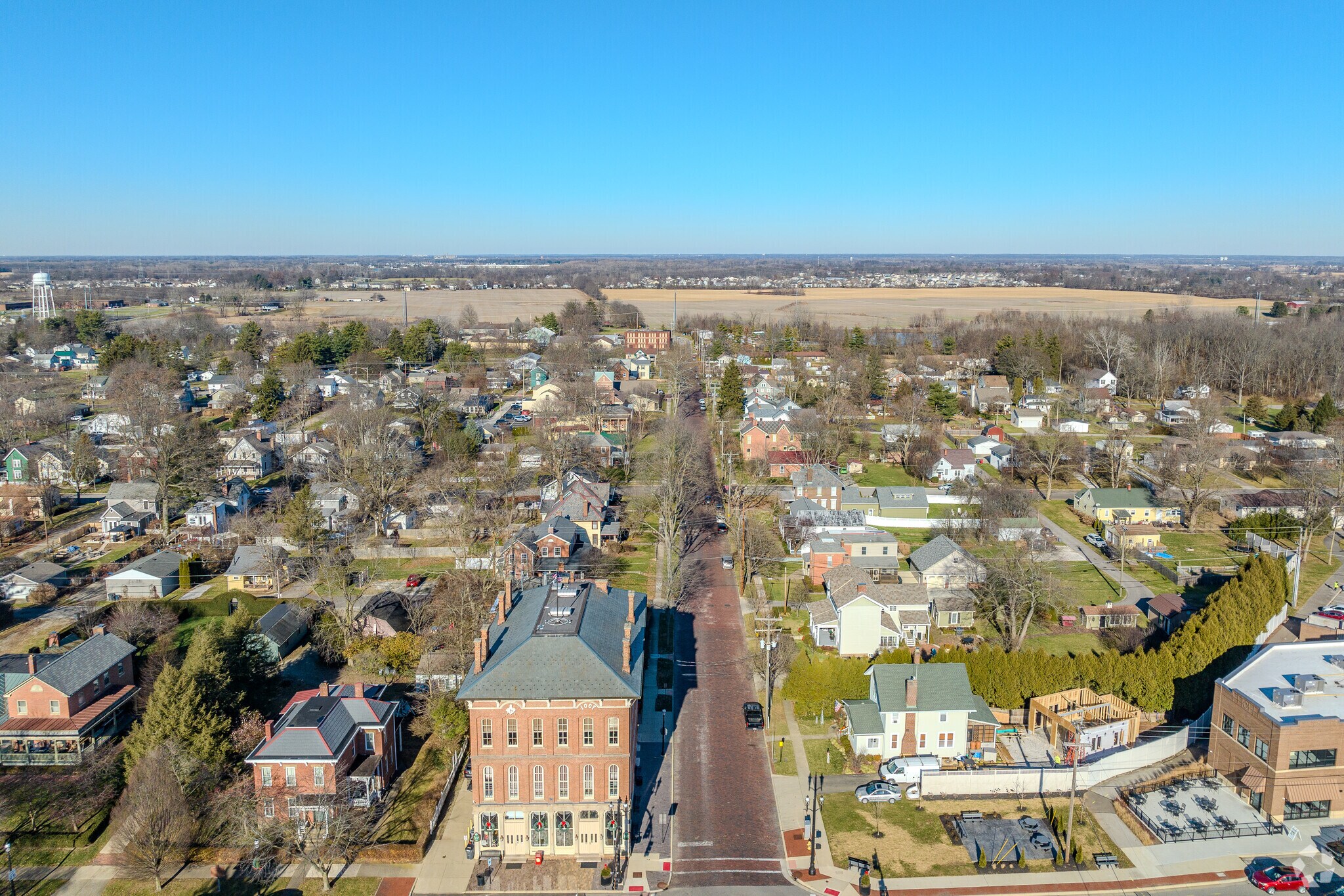 Shop, dine, and explore; Groveport's vibrant downtown caters to every lifestyle.