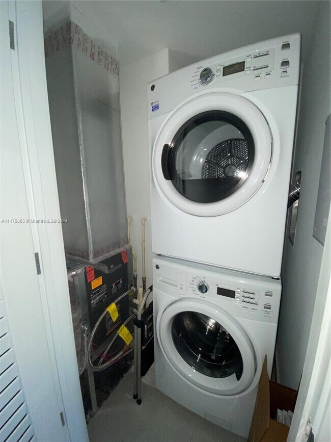 1010 Brickell Ave unit 3003, Miami, FL 33131 - photo 7