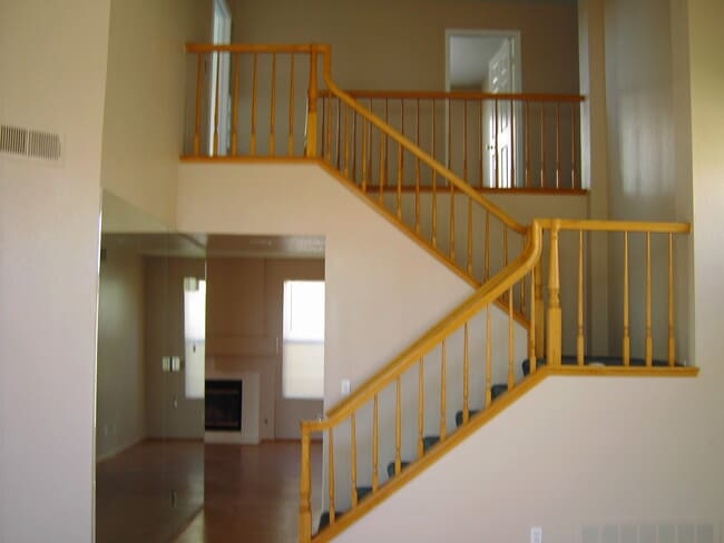 8955 Digger Pine Dr, Riverside, CA 92508 - photo 4