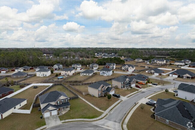 Large lots are among the neighborhoods of HInesville.