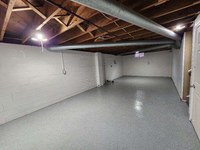 2049 34th St, Rock Island, IL 61201 - photo 7