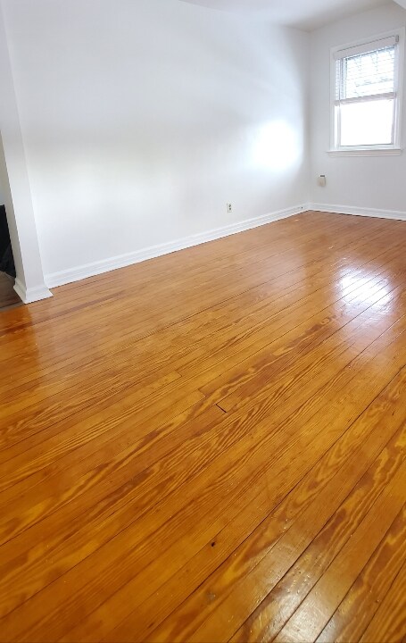 70 Hobart Place Unit 2nd floor, Totowa, NJ 07512