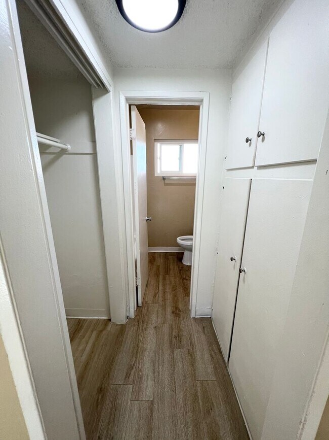 PRAIRIE, Hawthorne, CA 90250 - photo 7