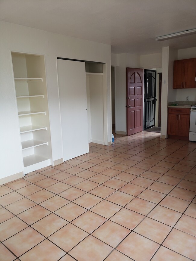 1915 Ulana St unit 3, Honolulu, HI 96819 - photo 3