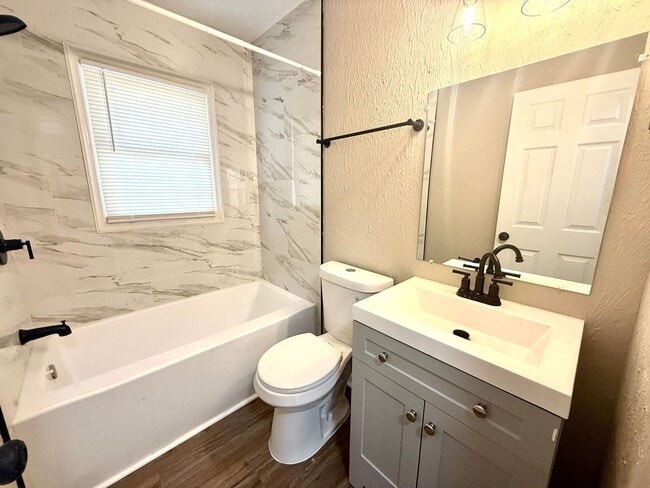 17224 Waveney St, Detroit, MI 48224 - photo 7