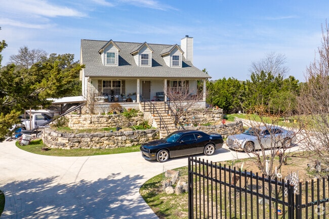 Homes in Hill Country and the Canyon Lake area.