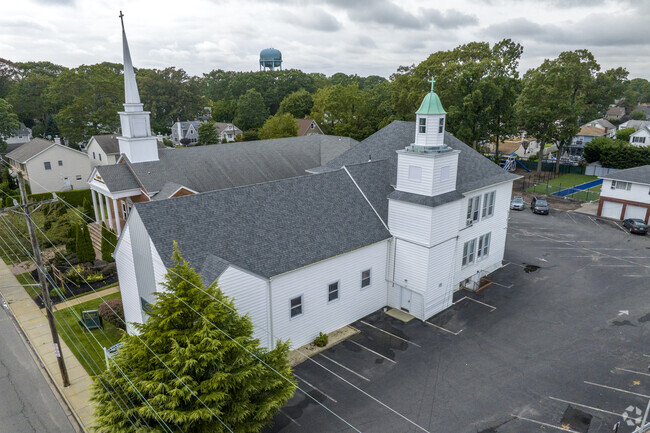 Grace Christian Academy in Merrick has 161 students with a ratio of 6:1.