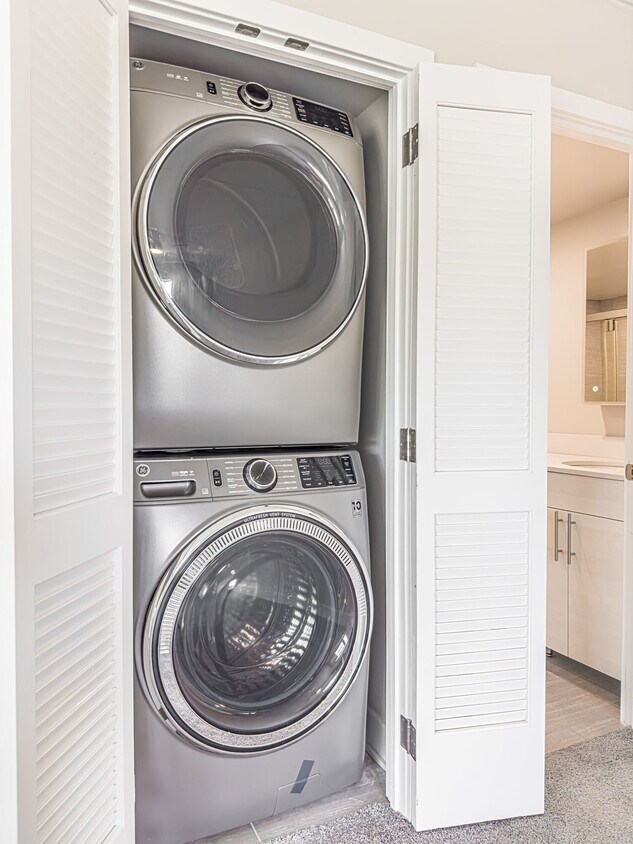 WHITNEY APTS 7120 Society Dr, Claymont, DE