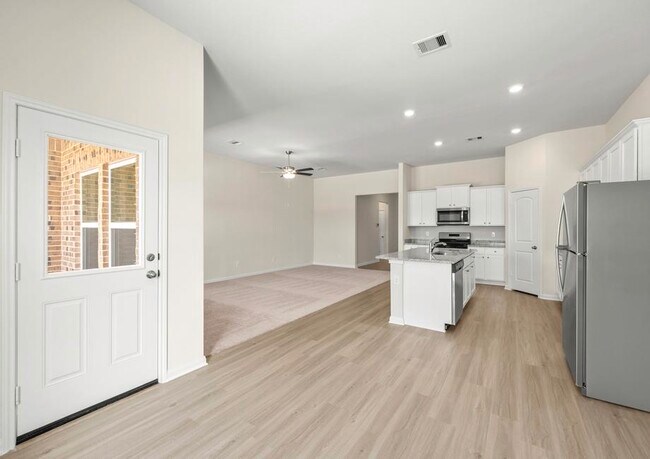 13817 Starboard Reach Dr unit 37564852, Texas City, TX 77568 - photo 3