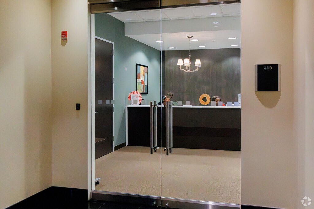 Dwight Global Online School has 10 years of online course experience.